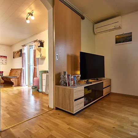 The Old Apartment *